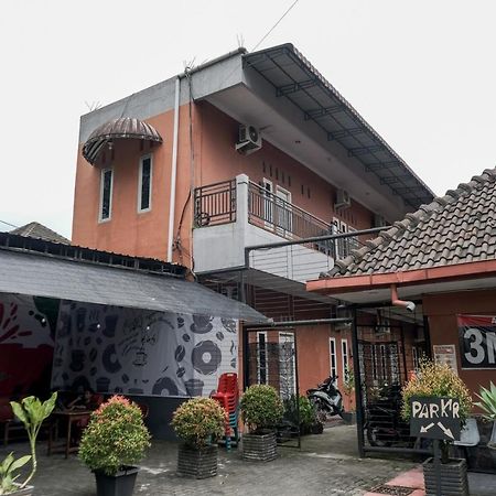 Djaboerigin Mongonsidi Guest House Redpartner Medan Bagian luar foto