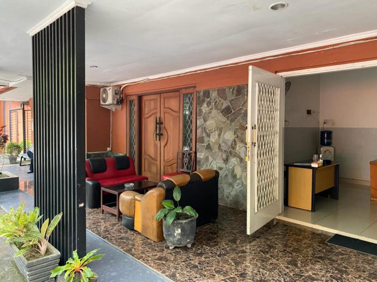 Djaboerigin Mongonsidi Guest House Redpartner Medan Bagian luar foto