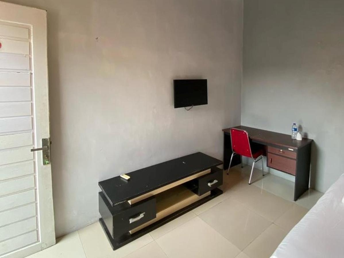 Djaboerigin Mongonsidi Guest House Redpartner Medan Bagian luar foto