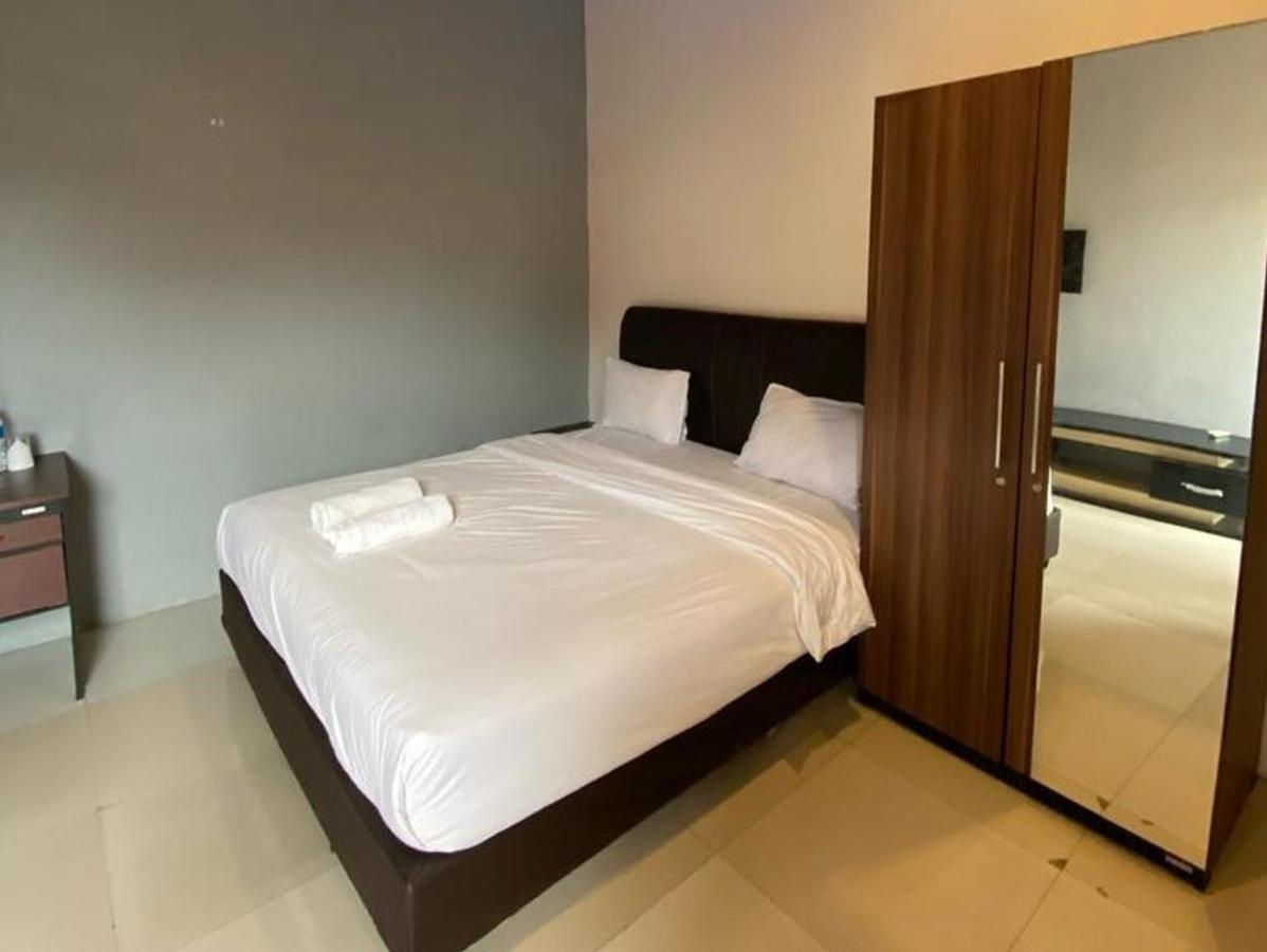 Djaboerigin Mongonsidi Guest House Redpartner Medan Bagian luar foto