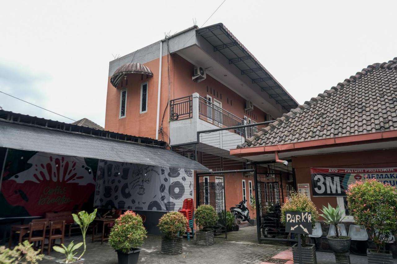 Djaboerigin Mongonsidi Guest House Redpartner Medan Bagian luar foto