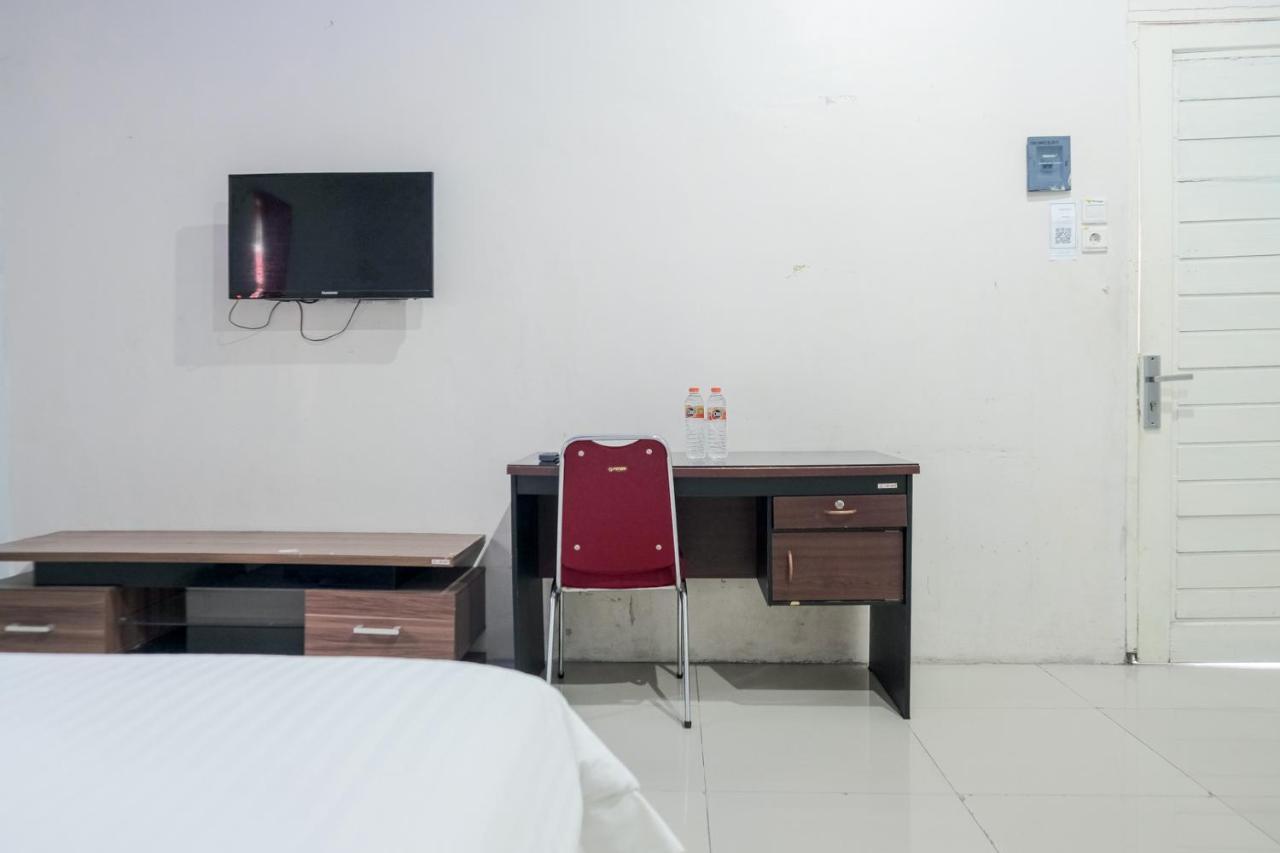 Djaboerigin Mongonsidi Guest House Redpartner Medan Bagian luar foto